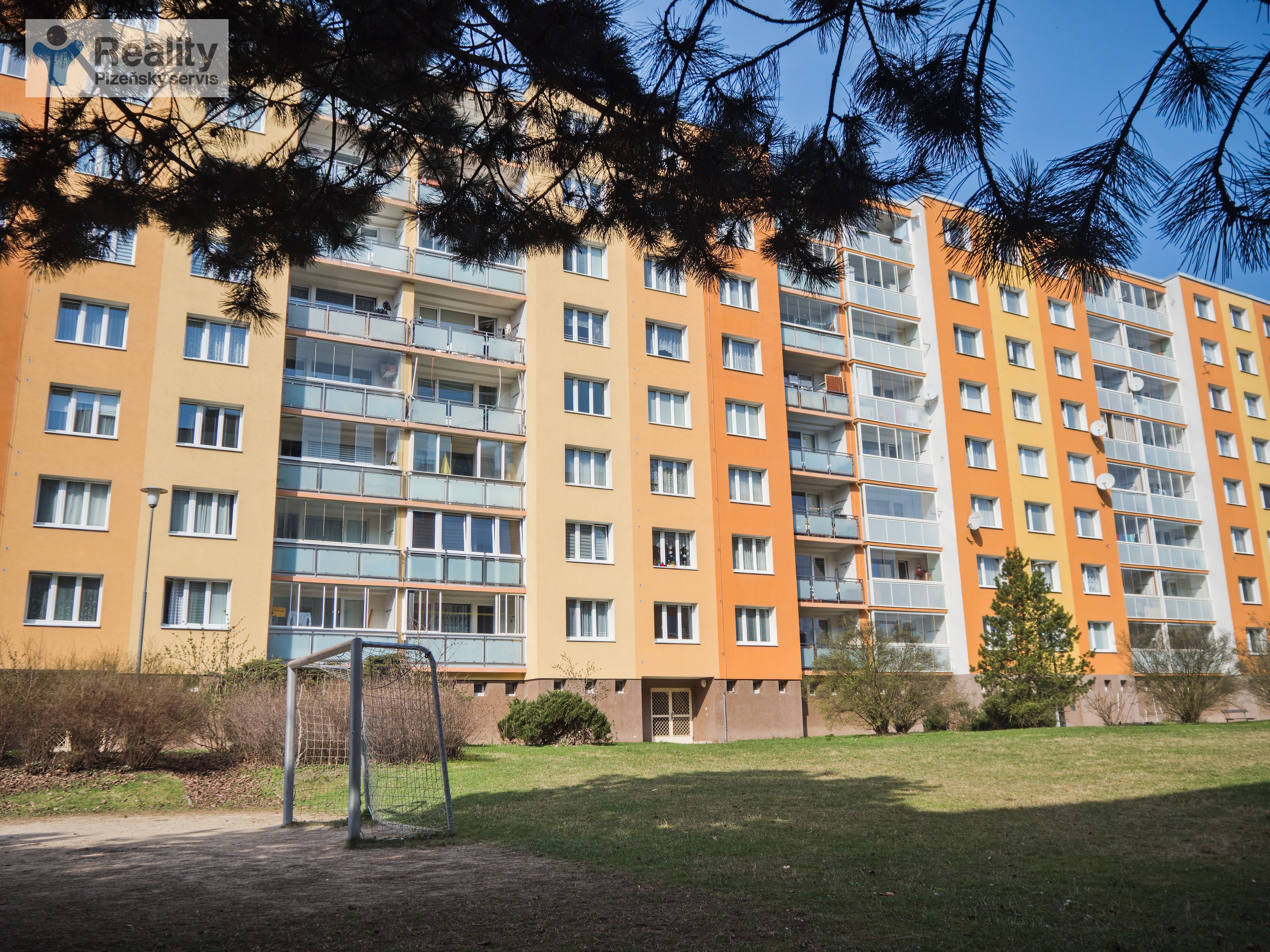 Prodej bytu 4+1 s lodžií v Plzni, Nýřanská ul.